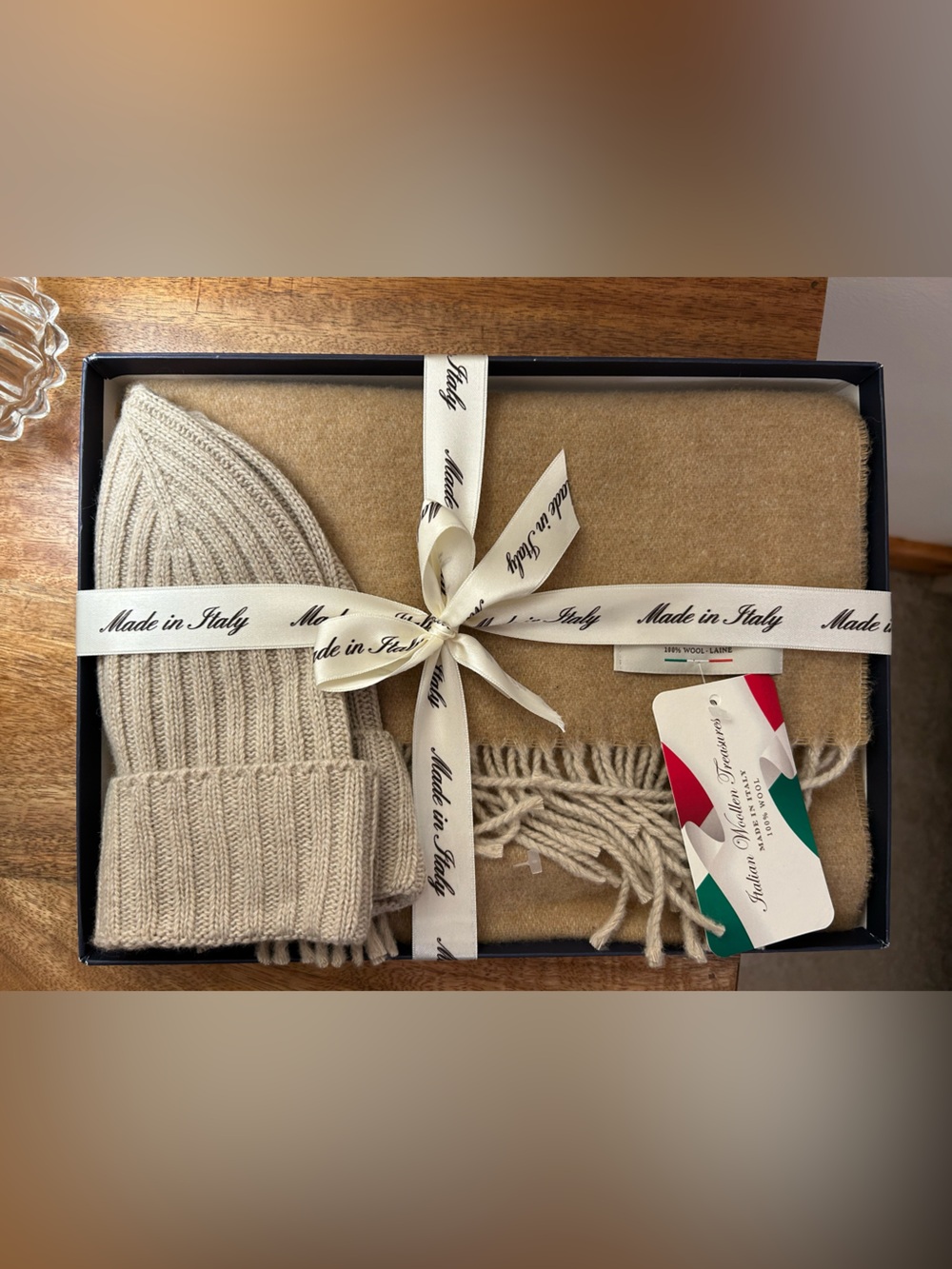 Italian Woollen Treasures 100% Wool Hat & Scarf Set. NWT Made in Italy